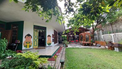 Best Price !! Under Njop Rumah Asri Halaman Luas Area Cilandak Timur