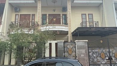 Rumah 2 Lantai siap huni di area strategis Tebet 