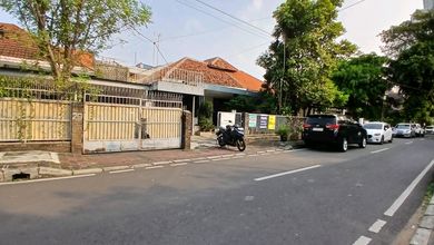 Dijual Cepat !! Rumah Lama Asri Siap Huni Jalan 2 Mobil Lebar