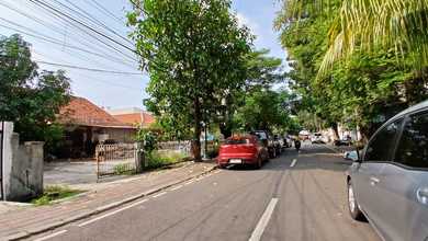 Dijua Cepat!! Tanah Dan Bangunan Di Kramat V Senen Area Zona Komersial