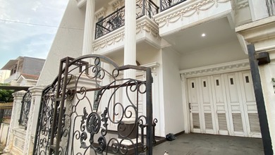 Rumah Bagus 2 Lantai Dalam Komplek Bumi Satria Kencana Bekasi