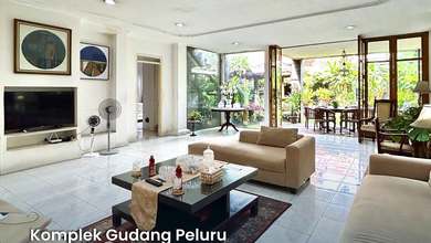 Best Price!! Rumah Gudang Peluru Siap Huni Akses Jalan Lebar
