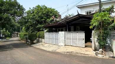 Rumah Lama Siap Huni Terawat Dalam Kompleks Elite Kalibata