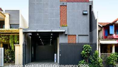 Dijual Rumah Kost 18 KT Full Occupancy Akses Jalan 2 Mobil