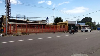 Lokasi Ex Resto. Lokasi Strategis. Jalan Raya