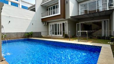 Rumah Mewah Area Premium Akses Jalan Utama Lokasi Strategis