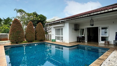 Rumah Siap Huni di Kemang, Private Pool Lingkungan Tenang dan Nyaman
