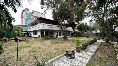 Rumah Lama Di Dalam Kompleks Cocok Untuk Usaha Kost-an