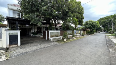 Rumah Mewah di Pancoran, Best Location Dalam Komplek Premium