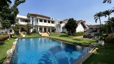 Rumah Mewah Siap Huni Luas Tanah 2.460 m2