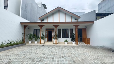 Brand New Rumah Kantor di Jl Sambas - Blok M