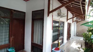 Rumah Siap Huni di Jl Lamandau Lokasi Premium Tenang Dekat Taman, Blok M