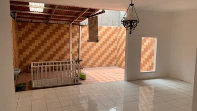 Cawang Baru Rumah Siap Huni Lokasi Bagus Hanya 1,4 M Nego 