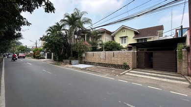 Rumah Nyaman untuk Tinggal / Usaha Resto Cafe Kost Minimarket Durensawit Akses Lebar