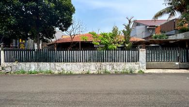 Rumah Hitung Tanah Di Komplek Gudang Peluru Jalan Lebar Luas 398m