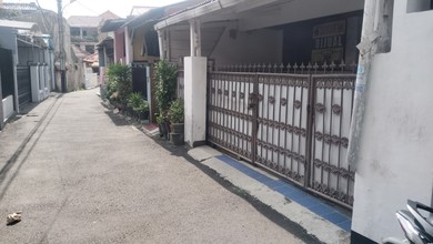 Dijual Rumah Tua Hitung Tanah Stratrgis