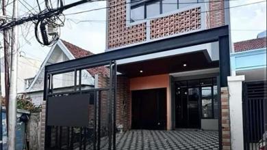 Dijual Rumah Bagus 3 Lantai Jl Lebar