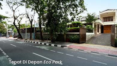 Dijual Rumah Superrr Strategis Depan Taman Eco Park Di Di Fungsikan Untuk Usaha& Perkantoran