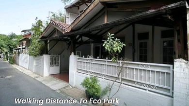 Dijual Rumah Bangunan Lama Lokasi Bgs untuk Bangun Kost