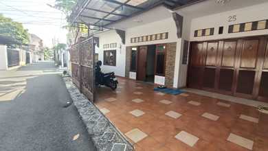 Disewakan Rumah Strategies 2 Mobil