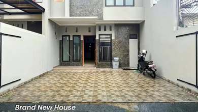 Dijual Rumah 2Lantai Siap Huni Strategis