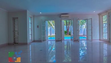 Rumah Nyaman Dalam Townhouse Strategis Di Kemang Jakarta Selatan