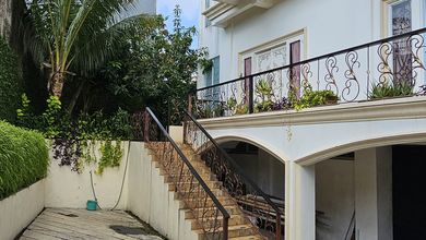 Rumah Berdesain Modern Semi-Furnished Jagakarsa Jakarta Selatan 