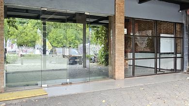 Ruang Usaha Bagus Cocok Untuk Cafe Strategis Kemang Jakarta 