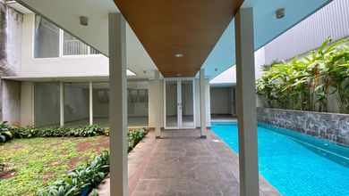 Rumah Bagus Strategis Di Kuningan Jakarta Selatan