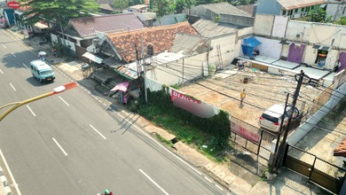 Tanah Dan Bangunan Lokasi Strategis Pinggir Jalan Raya Di Kalimalang Shm