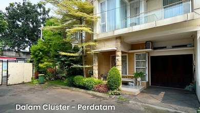 Rumah, 2 Lantai, SHM, di Pancoran,