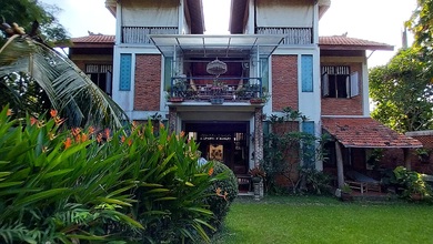 Rumah, 2 Lantai, SHM, di Cirendeu Jakarta Selatan