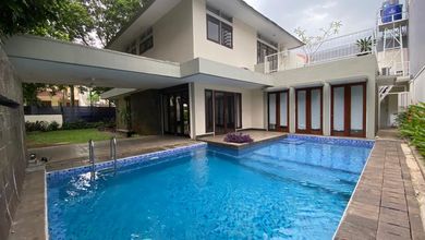 Rumah Bagus Strategis Di Kuningan Jakarta Selatan