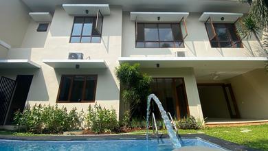 Modern Bagus Siap Huni Dalam Compound Kemang Jakarta Selatan