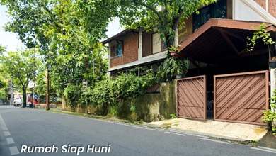 Rumah, 2 Lantai, SHM, di Kalibata,