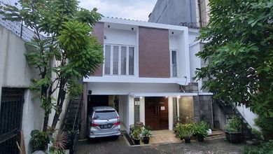 Jual Rumah Siap Tinggal area Kebayoran Baru, Jakarta Selatan, Luas 310 m2