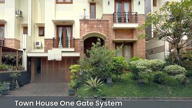 Rumah, 2 Lantai, SHM, di Cilandak,