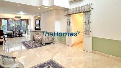 Rumah, 2 Lantai, SHM, di Menteng,