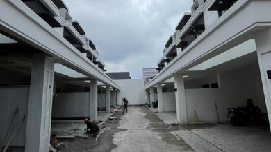 Dijual Rumah American Classic3lantai Lokasi Pejaten Barat
