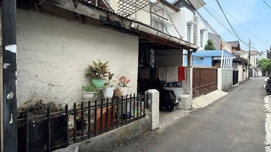 Jual Rumah Eksklusif Luas 102 m2 Kawasan Tebet, Jakarta Selatan