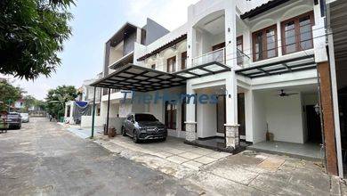 Rumah Modern Luas 320 Jual di Kalibata, Jakarta Selatan