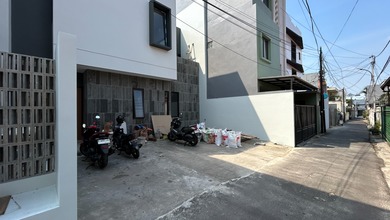 Dijual Rumah Cantik Minimalis Lokasi Tebet Barat Jakarta Selatan
