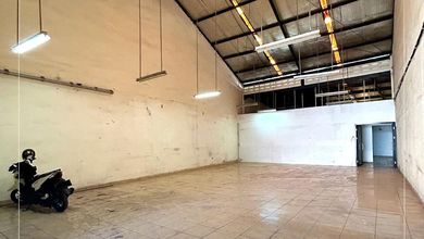 Gudang / Tempat Usaha Siap Pakai di Otista Raya