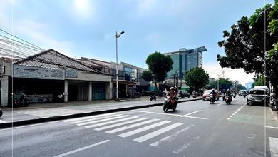 Ruang Usaha Rumah dan Hotel 32 kamar di Cawang