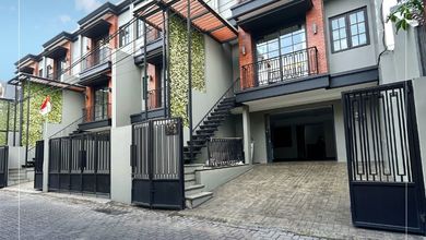 Rumah Bagus Minimalis dalam Cluster dekat Citos