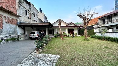 Rumah Hitung Tanah di Tebet Luas 640/380 Siap di Belah