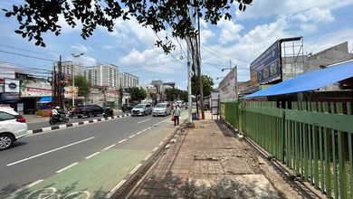 Kavling Komersial 1054 m² Jalan Utama 4 Mobil