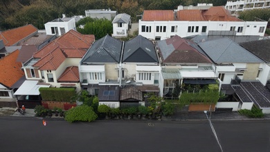 Siap Huni Akses Lebar 2 Mobil Di Bawah 5 M