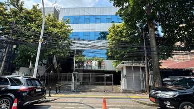 Gedung Kantor 4 Lantai Siap Huni Lokasi Premium