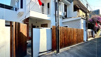 Rumah Rapih 200M2 Dekat Perkantoran & Pusat Bisnis